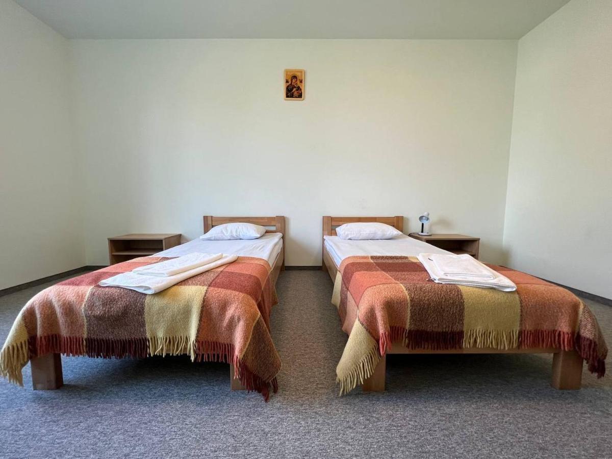Ucu Inn - Кімнати Для Гостей Leópolis Exterior foto